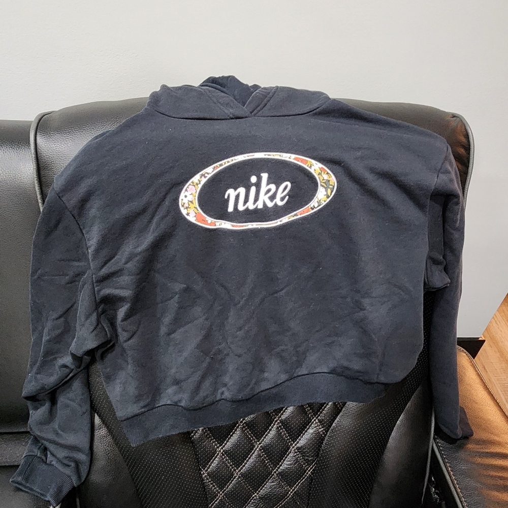 Nike Women 3pc Hoodie, shirt And Leggings